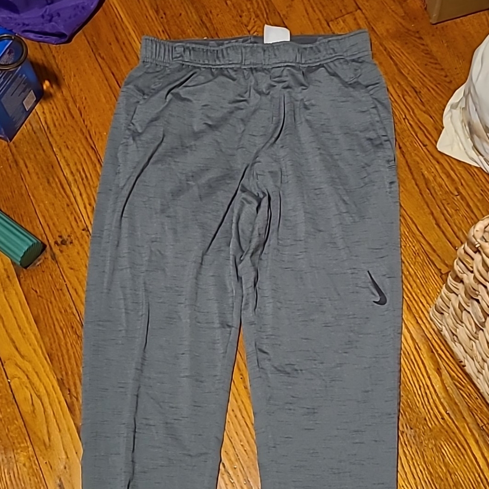 Nike Sweat pants - Picture 2 of 3